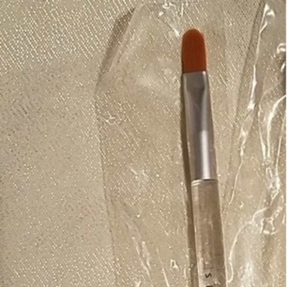 Sheer Cover CONCEALER BRUSH